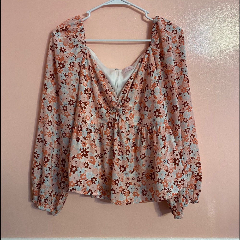 NWOT Pink Lily Floral Blouse Top